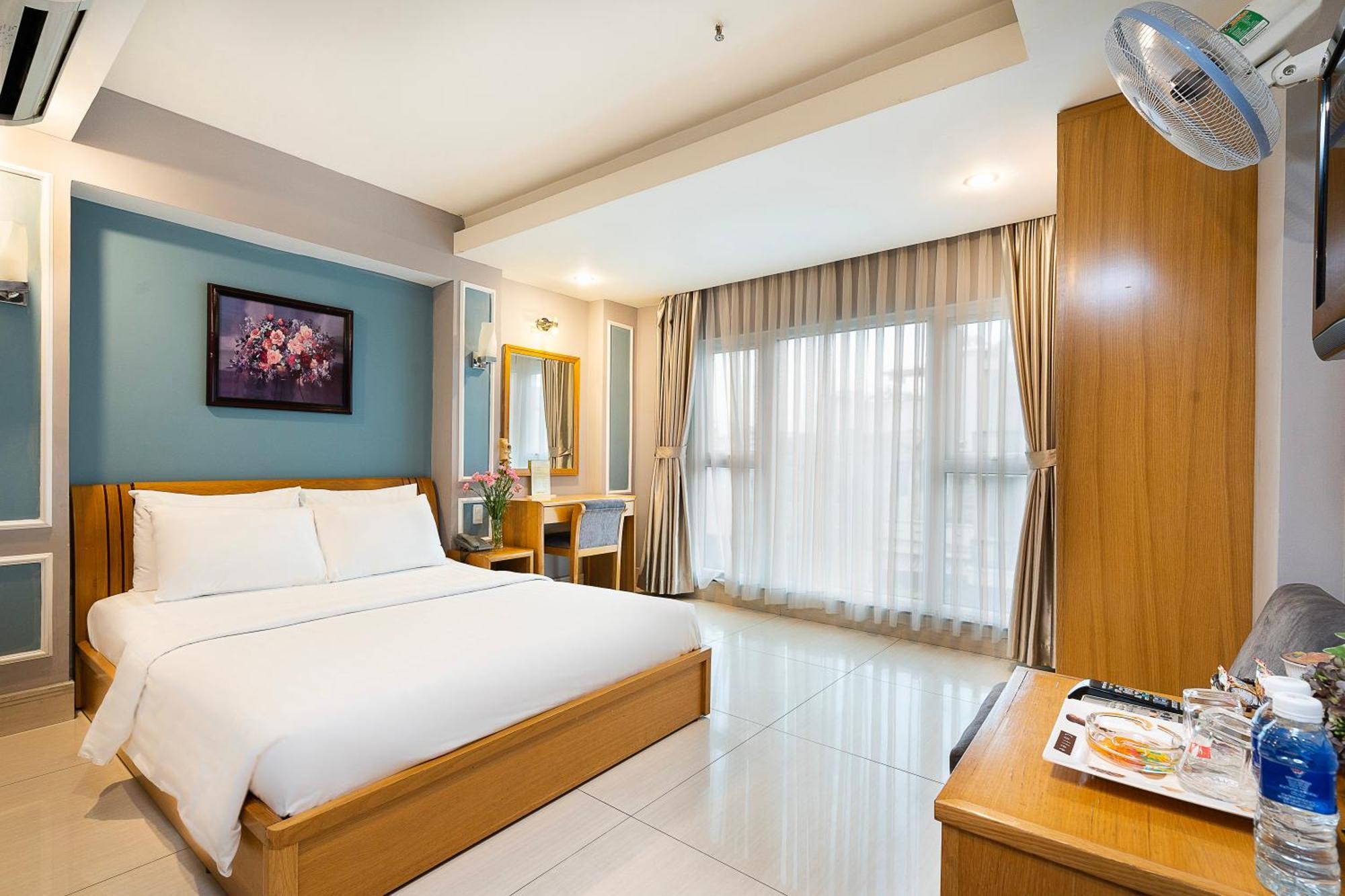 Lucky Star Hotel - Ben Thanh Хошимин Экстерьер фото
