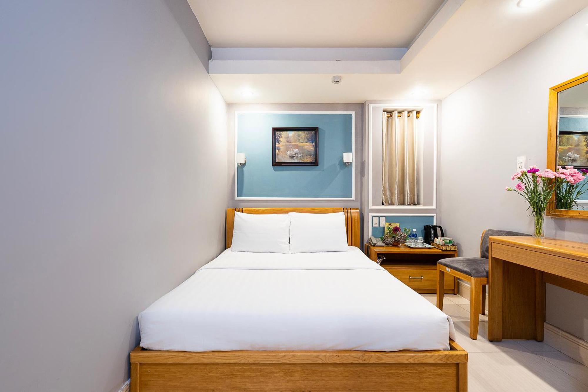 Lucky Star Hotel - Ben Thanh Хошимин Экстерьер фото